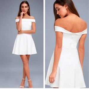 NWOT Lulu’s Season of Fun Off the Shoulder Dress Small White